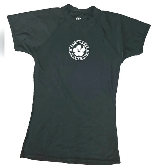 ALOHA Collection Other - Aloha Surf Short Sleeve Rashguard